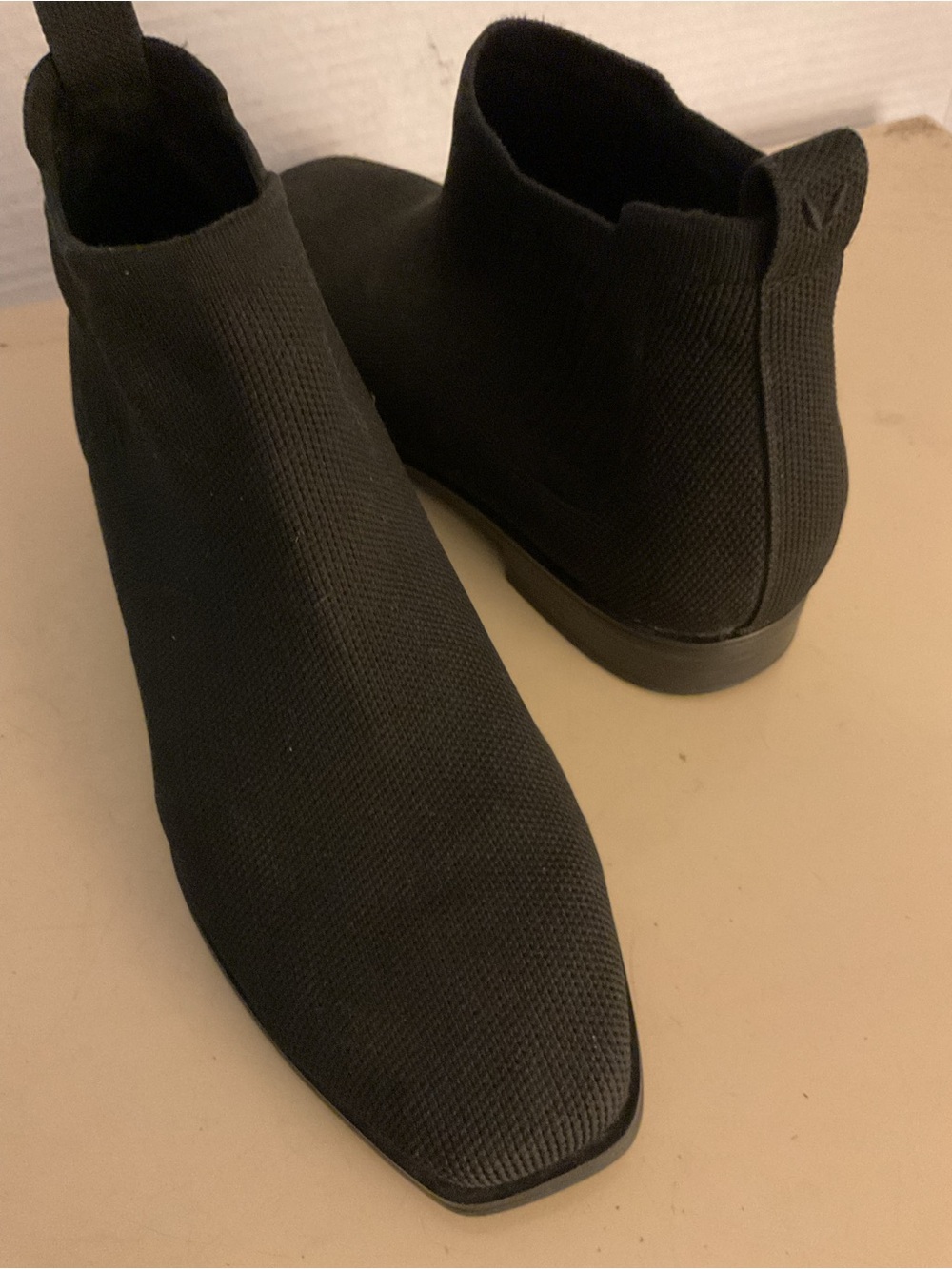 Viviana Women's Black Knit Chelsea Ankle Boots US 7.5